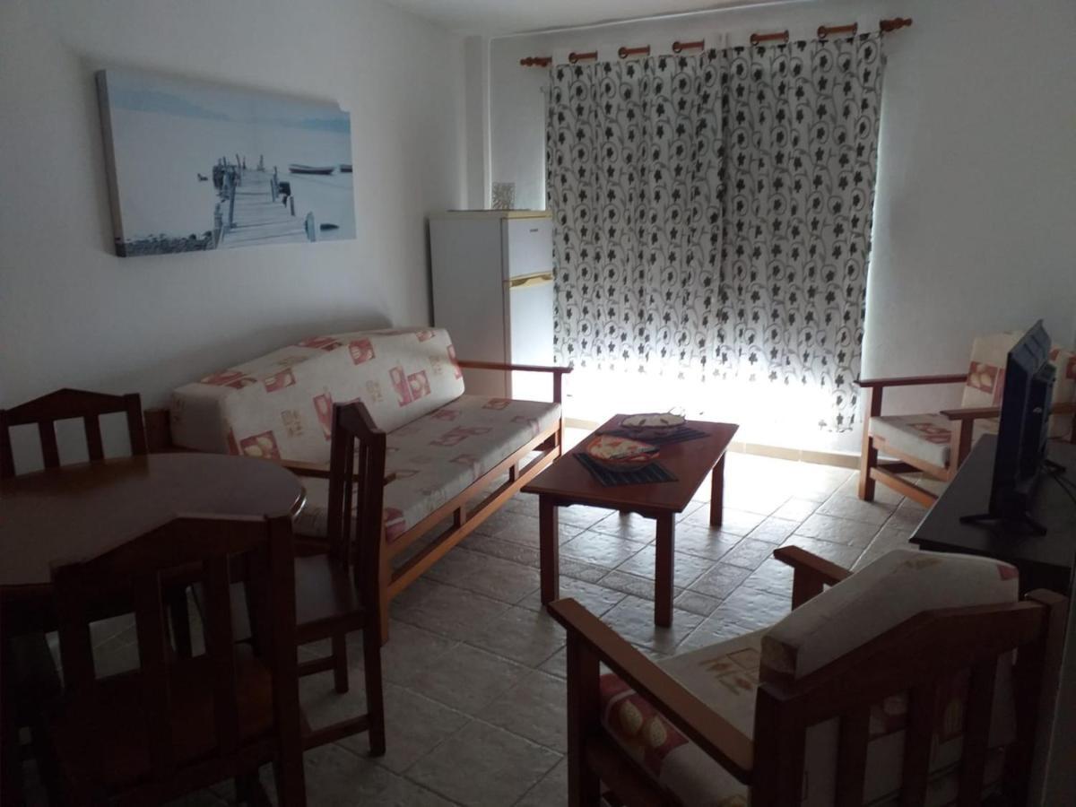 Apartamentos Maria La Restinga Bagian luar foto